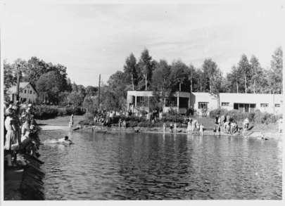 V roce 1951 1952 byla provedena regulace zvířat u koupaliště, čímž se stav koupaliště zlepšil. Finanční prostředky poskytla krajská vodohospodářská služba.