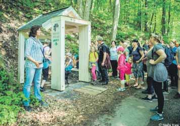 K výjimečným místům této turistické oblasti patří Flascharův důl, jeden z pouhých dvou přístupných břidlicových dolů v republice. Prohlídka důlního díla z přelomu 19. a 20.