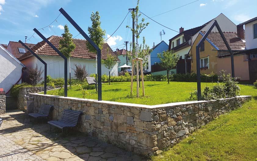 VLČNOV REVITALIZACE PROSTORU DOLNÍ CHALOUPKY 2 ETAPY Jedná se o lokalitu nacházející se v zástavbě rodinných domů v severní části obce.