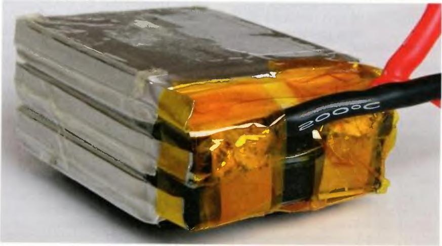 Kapton je obchodní název pro polyimid, syntetický polymer, který na trh asi před padesáti léty uvedla americká firma DuPont.