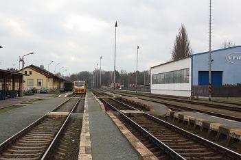 Obr. B16 Železniční stanice