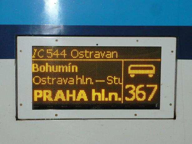 B37 Elektronický informační panel s označením čísla vozu, kategorie