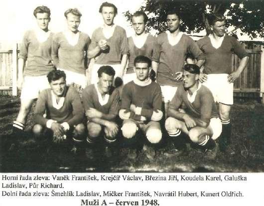 OSLAVY 75 LET FK: HISTORIE Fotbal v Mohelnici se začal utvářet v poválečném období. Do té doby zde údajně působily dva německé oddíly, ale písemné záznamy o nich nejsou.
