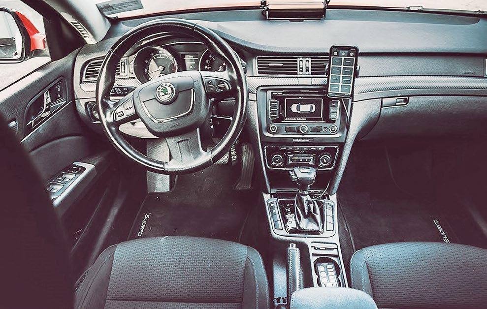 transport pacienta ), dále to byla 14x dopravní nehoda, 8x požár a 46x technická pomoc (spadlé stromy, čerpání vody ).