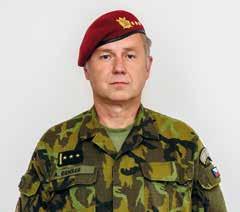 31 Brigádní generál Miroslav Feix, velitel Kybernetických sil a informačních sil Jako armáda, potažmo VeKySIO, jsme dostali jedinečnou příležitost vyzkoušet si komunikaci na strategické úrovni státu.