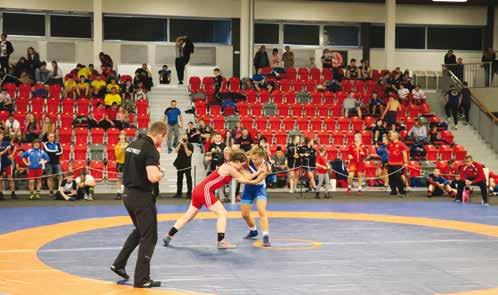 Rozhovor 19 V pondělí, středu a čtvrtek máme dvouhodinové tréninky na žíněnce. Před nouzovým stavem jsem jezdila pátky do Prahy a úterý trávila nějaký čas v posilovně.