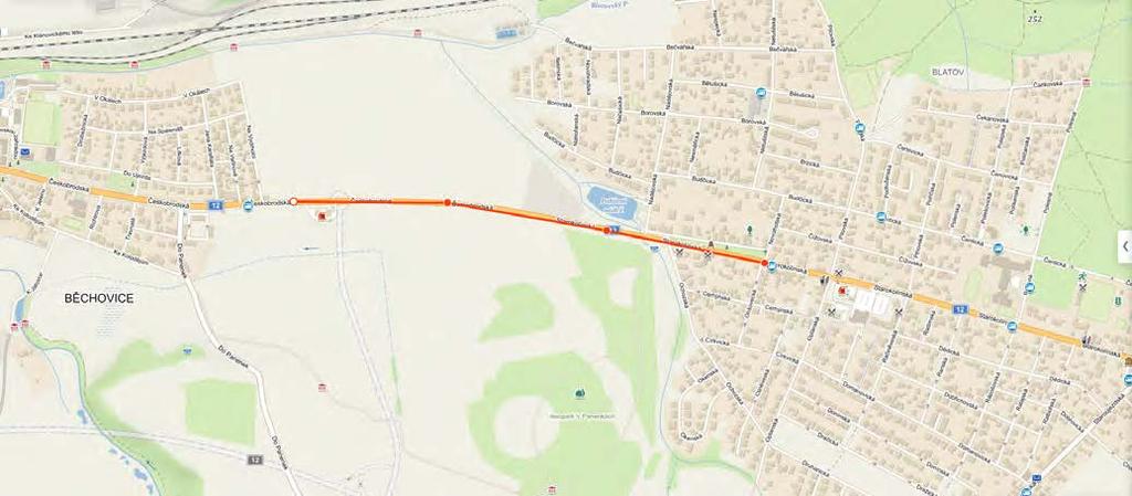 Pruh pro autobusy Vzhledem ke stále se zvyšujícím kolonám a zdržení jízdy ve směru do centra jsme se v rámci dostupných možností rozhodli pokračovat v rozšíření silnice mezi Běchovicemi a Újezdem.