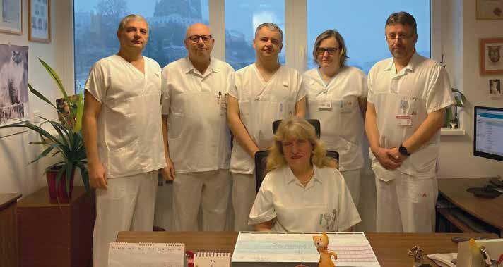 Vedení a pracovníci I. interní kardioangiologické kliniky Vedení kliniky prof. MUDr. Lenka Špinarová, Ph.D., FESC přednostka kliniky prim. MUDr. Michal Rezek zástupce pro LSPP Bc.