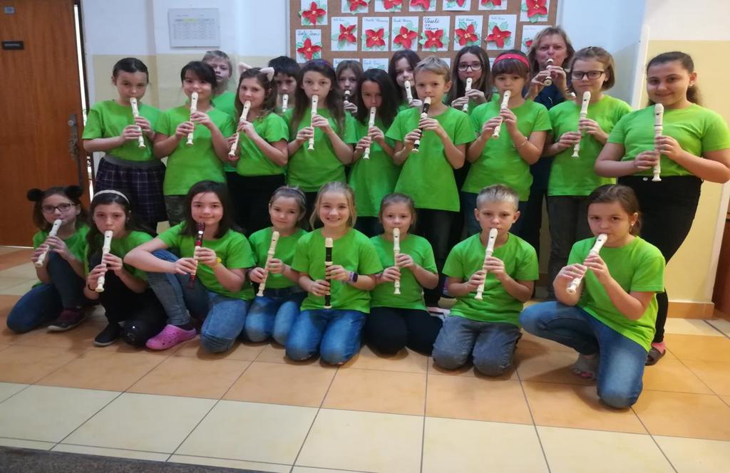 budově Rebcova Doprovodem Skaláčku jsou při