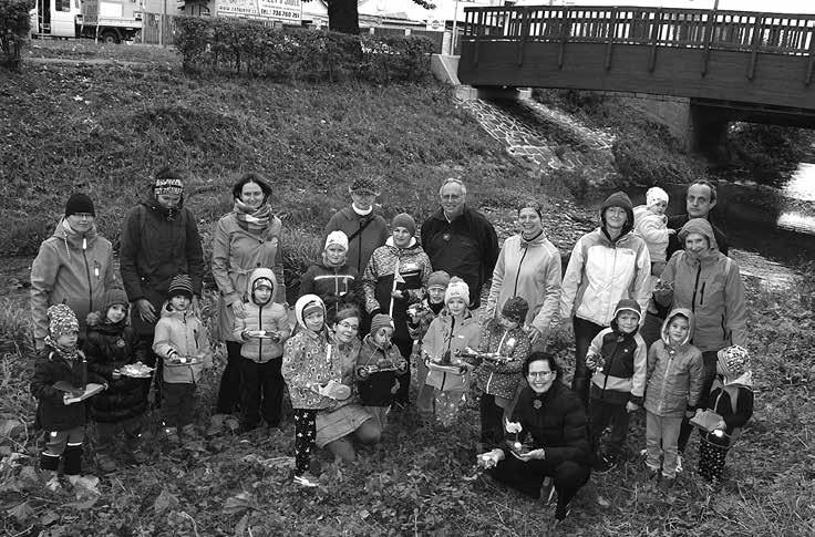Bystřičtí sokolové se letos k akci Večer sokolských světel připojili vůbec poprvé. Památku obětí z řad sokolů uctívají tradičně v sokolovně, na hřbitově i v horách.