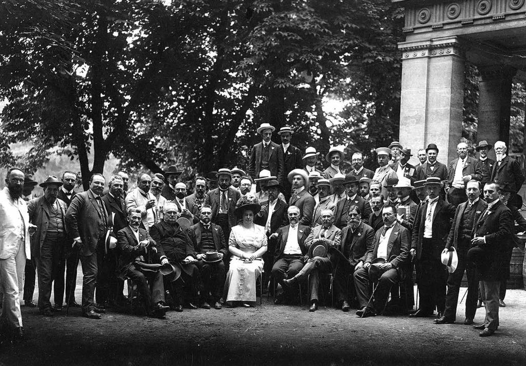 54 Rusové a jejich přátelé na Slovanském sjezdu v roce 1908. F. Táborský jedenáctý zleva. s ruskou skutečností.