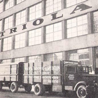 b ezna 1945 byla východní ást Libn poškozena spojeneckými nálety. Mezi Balabenkou a Harfou byla v tšina budov srovnána se zemí a poškozeno bylo i vlakové spojení na trati Praha eský Brod.