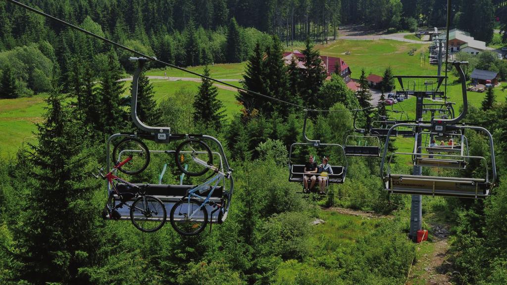 Připravované projekty Harrachov Sedačková lanovka HNĚDÝ VRCH, Pec pod Sněžkou Základní plánované finanční údaje Projekt apartmánového domu v Harrachově vznikne na půdorysu stávajícího penzionu, který