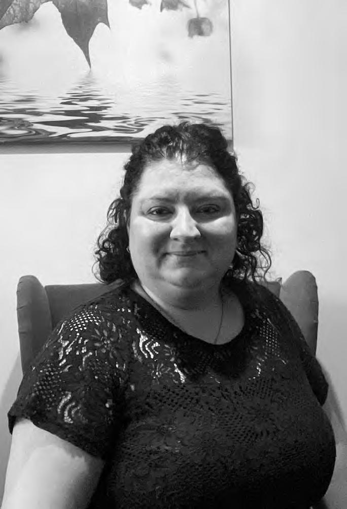 2.6.2 POLSKO SYLVIA ZUCZEK (* 1976) Jaké je vaše vzdělání? Vysokoškolské. Magisterský titul v oboru právo. Magisterský titul v oboru státní správy ve strukturách EU.