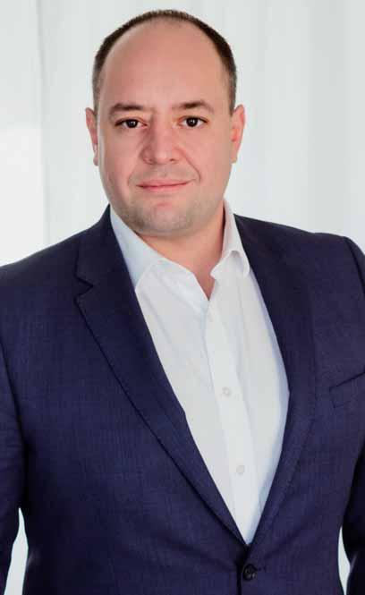 BULLETIN L Mgr. Ing. Vítězslav Paděra Vítězslav je zakládajícím partnerem pražsko-pardubické kanceláře PADĚRA, RADA & PART- NEŘI.