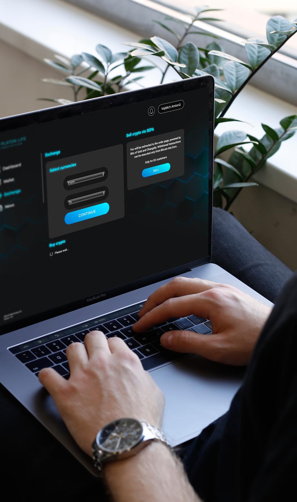 Platon Wallet a Platon Exchange Problém č.4: Nedůvěryhodnost Každý pokrok, a tudíž i ten v oblasti digitálních měn, je jednak přijímán společností, tj.