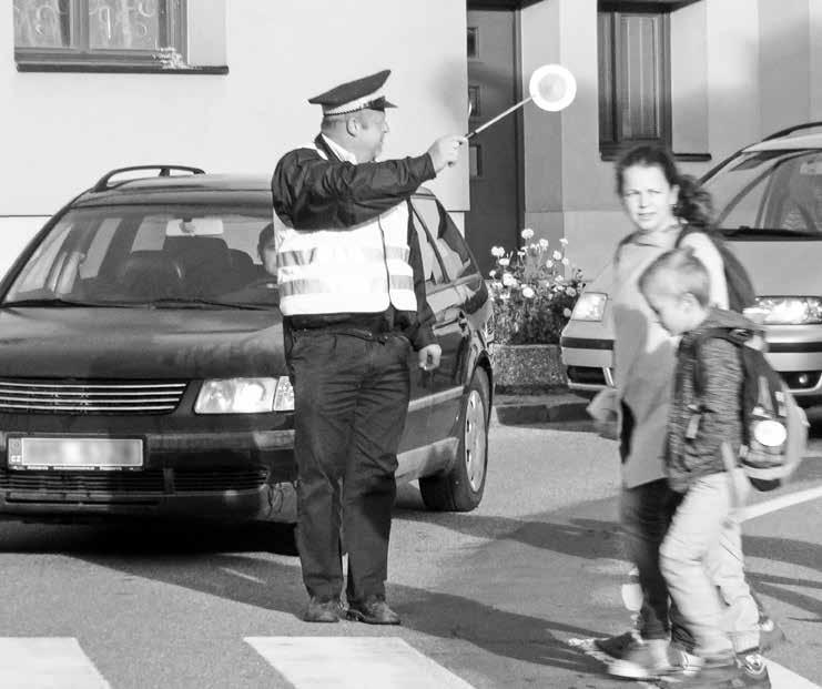 Během týdne řídí strážník OP dopravu na přechodu u pekárny. Foto Martin Vágner i na Žižkově ulici.