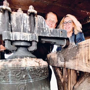 DSvatební fotka paní Mertlové Jaroslava Mertlová se narodila 15. července roku 1935.