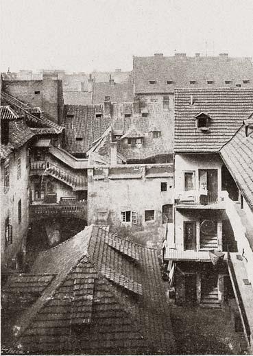 28 HISTORIE PRAHY 1 PRAHA 1 HISTORIE PRAHY 1 29 Stará pražská hospoda Ř přitahovala vraha magickou silou Říká se, že vrah se vrací na místo činu. Následující vyprávění toto tvrzení jen podporuje.