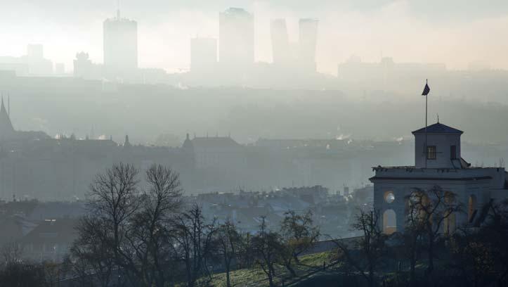 38 M KŘÍŽOVKA PRAHA 1 Místopis (viz str. 30) Rudolfinum na _ (viz TAJENKU) naproti Pražskému hradu se řadí k nejkrásnějším stavbám v Praze.