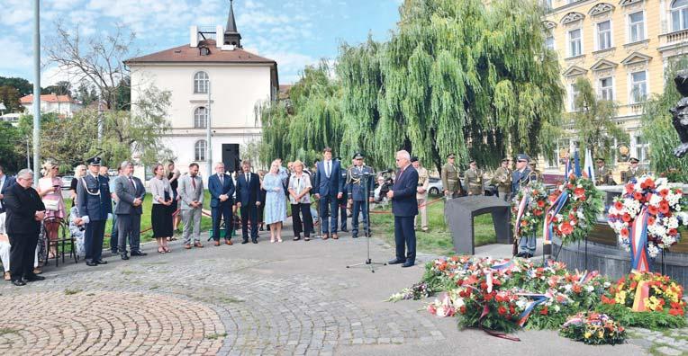 přítomnosti rodinných příslušníků československých