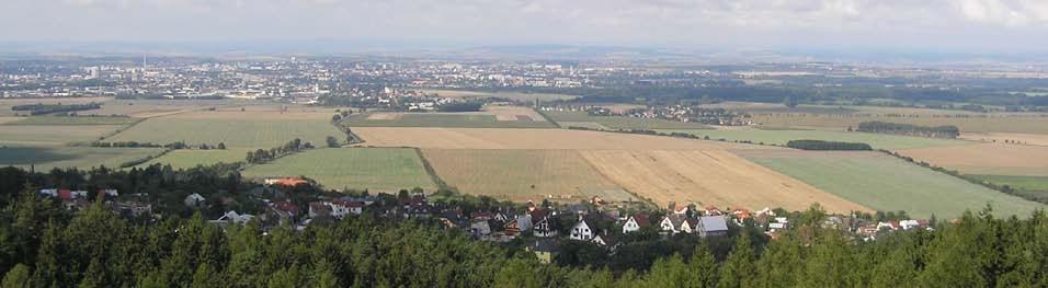 Charakteristika okresu Olomouc Olomoucký okres je centrálním a největším z pěti okresů Olomouckého kraje, rozkládá se ve východní části České republiky v zeměpisném středu Moravy.