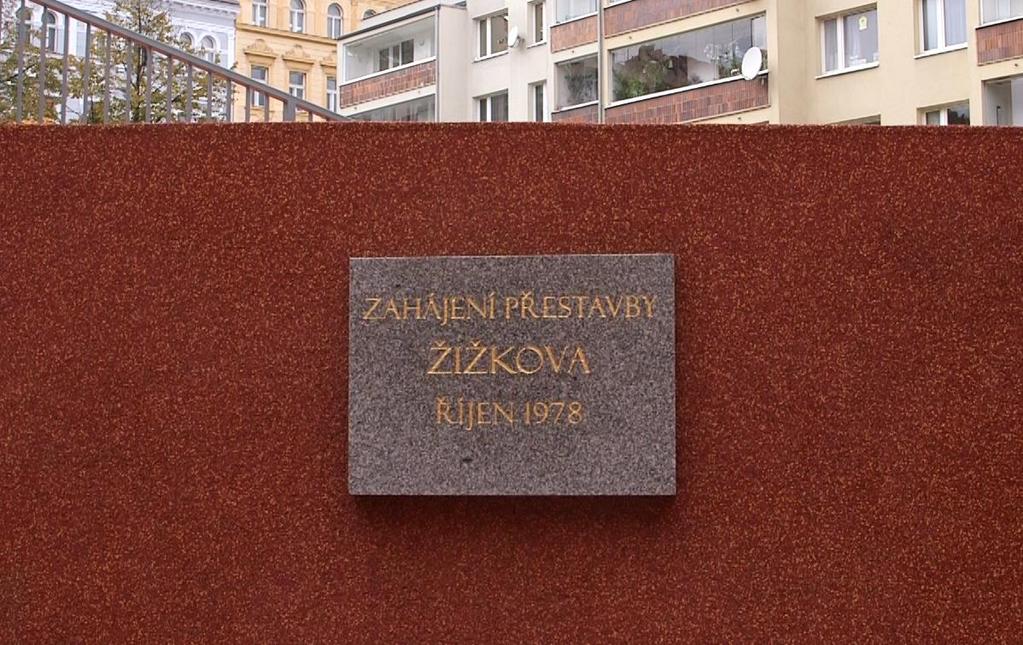 Zakázky se nakonec ujal Státní ústav pro rekonstrukce památkových měst a objektů (SÚRPMO) a architekti Miroslav Baše, Miloš Sládek, Přemysl Loskot a Martin Krise v roce 1974 představili svůj podrobný