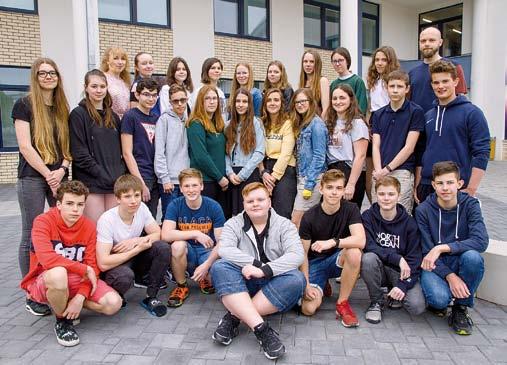 TŘÍDA V4A TŘÍDA V4A Třídní učitel: Počet žáků: Mgr.