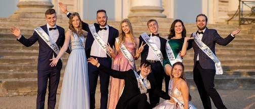 Zeman Prostřední řada zleva: Kristýna Netolická, Tereza Moučková,