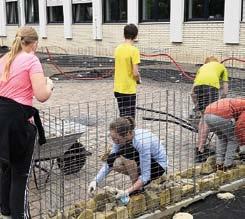 cz), významný finanční obnos daroval Ing. Otakar Otta a velkou měrou přispěli také rodiče, bývalí studenti a přátelé školy.