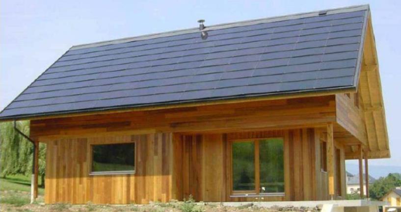 11. Návrh FV elektrárny Pro montáž solárních zařízení jsou střechy obecně velmi vhodným místem.