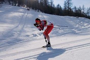 Obr. 722 Klasické lyžování podkol. amputace http://www.paralympic.org/ Biatlon je určen osobám s tělesným i zrakovým postižením. Závody sestávají ze tří 2,5 km dlouhých úseků běžeckého lyžování.