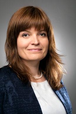 Milé studentky, milí studenti, ÚVODNÍ SLOVO vítám vás v prvním ročníku Fakulty sociálních věd Univerzity Karlovy.