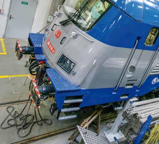 TÉMA Josef Holek Foto: archiv ČD, Rostislav Kolmačka, Siemens Mobility Abychom pochopili současnou situaci na poli vývoje hnacích kolejových vozidel, je nutné si napřed udělat krátký výlet do