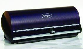 ( p r o d u k t y) Discgear Selector a Discgear Discus Užiteèné drobnosti kam s CD II. V Softwarových novinách 2/2002 jsme popsali možnost ukládání vìtšího množství CD (nebo také DVD) bez krabièek.
