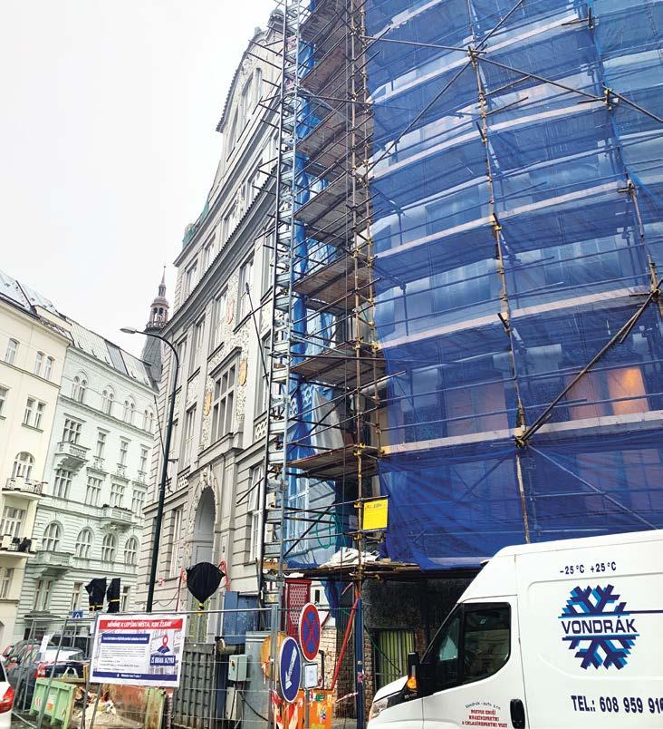 12 rozhovor praha 1 rozhovor 13 Středisko volného času Jednička je náš klenot Postupně probíhají revitalizace a rekonstrukce hřišť. O kterých byste se ráda zmínila?