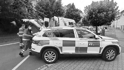 7/2021 RÝMAŘOVSKÝ HORIZONT Záchranáři v akci Letečtí záchranáři zasahovali na Bruntálsku Tým letecké záchranné služby Ostrava spolu se spádovými pozemními posádkami ZZS MSK zasahoval během čtvrtku 22.