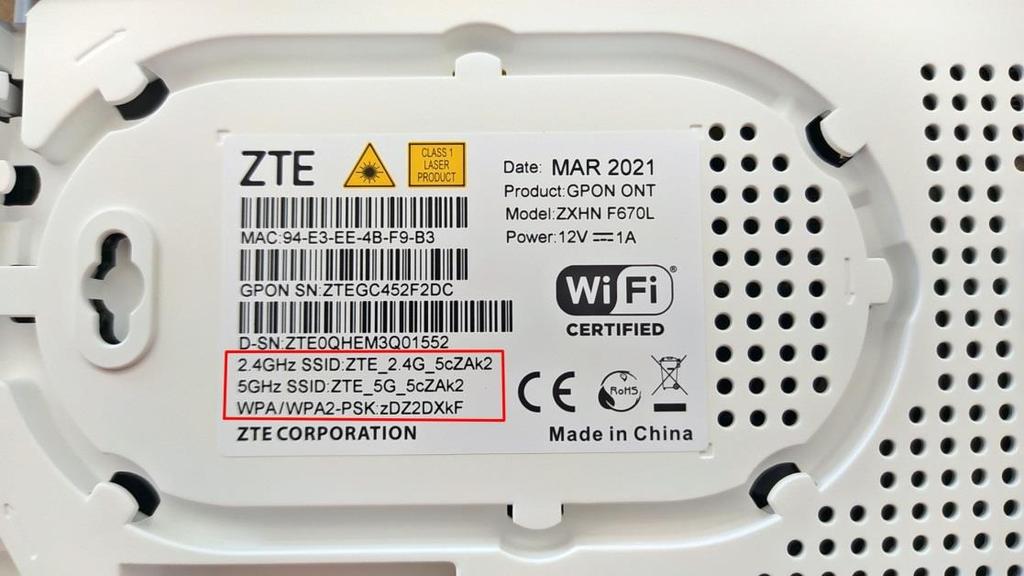 V případě ztráty hesla je možnost gateway resetovat do továrního nastavení přidržením tlačítka reset po