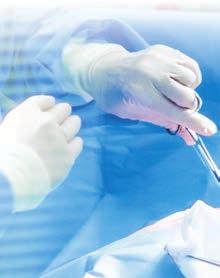 18 21 Jiné hrudní operace 75 82 58 84 89 79 95 82 Transplantace plic 18 20 17 32 34 42 44 42 Celkem 407 458 398 476 478 440 461 467 Jícnová chirurgie Antirefluxní operace 28 28 22 51 51 53 76 47