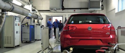Prodloužení platnosti řidičských průkazů a technických prohlídek Prodloužení platnosti řidičských průkazů Nařízením Evropské unie Omnibus II se prodlužuje platnost řidičských průkazů o 10 měsíců ode