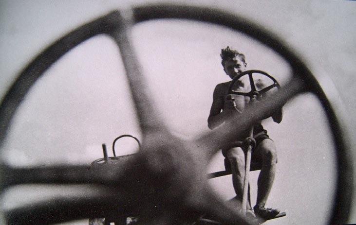 Meziválečná fotografie na grafické