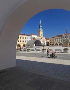 Dominantou obce je barokní zámek, který byl vybudován na místě původní tvrze v 18. století.