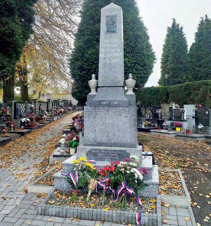 Připomínejme si význam událostí roku 1918 Vážení spoluobčané, trochu stranou bývá už zájem občanů o význam událostí v roce 1918. Je již tradicí, že se zástupci obce scházejí u pomníku obětí 1.