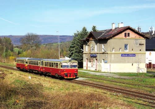 ŽELEZNIČNÍ DOPRAVA Podkrušnohorský motoráček Trasa: Děčín Telnice a zpět Vlaky Podkrušnohorského motoráčku začínají v železniční stanici Děčín hl. n.