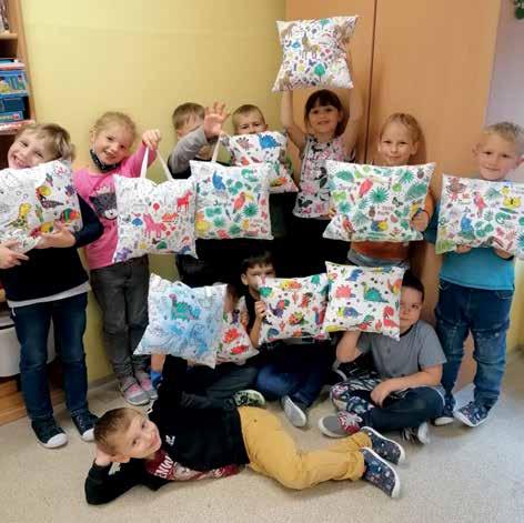 ŠKOLY Školní družina Edisonova Na podzim školní družina uskutečnila několik projektových dní, jak mimo školu tak ve škole.