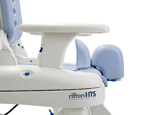 bductor Figure 17c: The padded abductor inserts into the slot at the front edge of the seat.