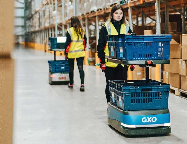 Hlavní téma AUTOMATIZACE A ROBOTIZACE: NA ÚSPĚŠNÉ PROJEKTY ÚTOČÍ VYSOKÉ CENY A VÝPADKY KOMPONENT Na automatizovaná a robotizovaná řešení fyzického i datového toku v logistice budeme narážet stále