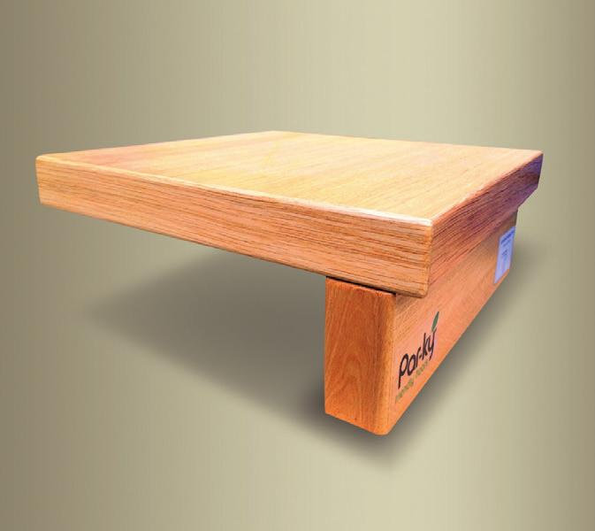 Schodové dřevěné dýhové, nášlap 0,6 mm Schodová hrana PARKY Řešení pro Vaše