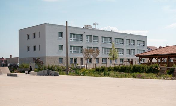 Kraj pomáhá Ukrajině Střední školy stavebních řemesel Brno Bosonohy v rámci své praxe. KŘÍŽE JAKO MEMENTO Z trámů poničeného kostela sv.