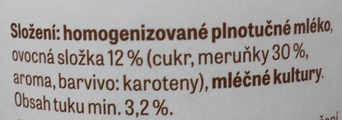 UTB ve Zlíně, Fakulta technologická 21 Často používaným způsobem barvení mléčných produktů je také přidání tzv. barvících potravin, což jsou koncentrované šťávy z ovoce nebo zeleniny.